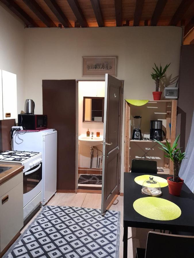 Апартаменты Cute,Cosy,Comfortable Studio In The Heart Of Antwerpen Экстерьер фото